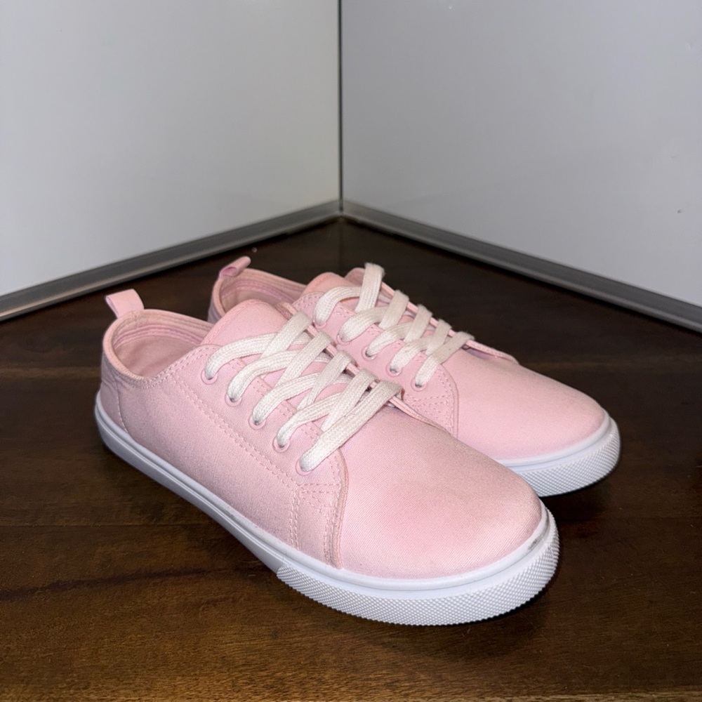 JustFab Kids Girls Sneakers Pink Size 6 See Measurements In Pics It Seems Bigger